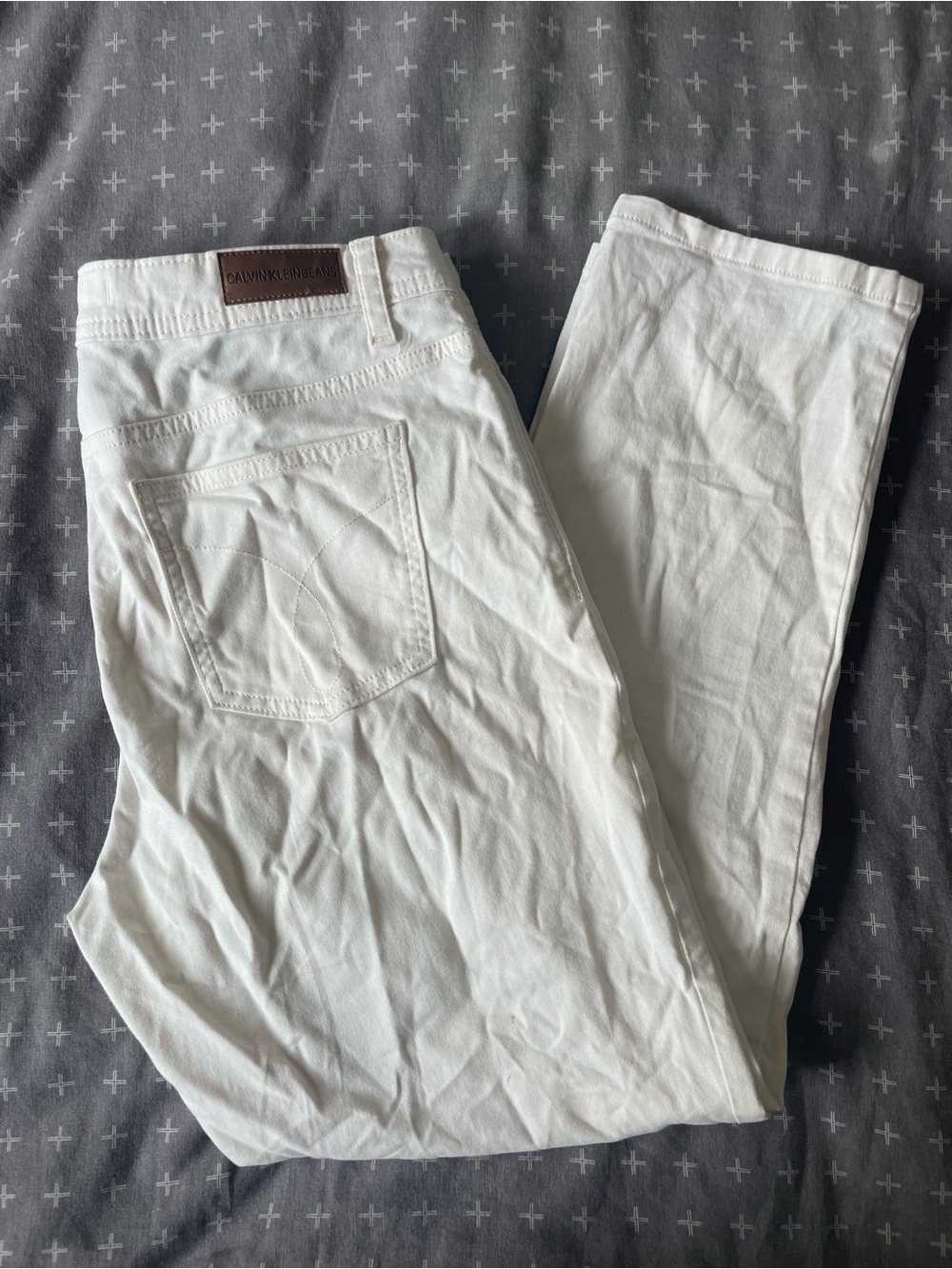 CALVIN KLEIN Stylish Cream Women’s Jeans